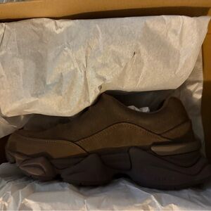 New Balance 8040 (Unisex)